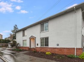 1570 Buena Vista Ave, Alameda, CA