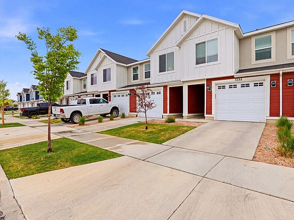 3rd image of 1152 E Trident Dr