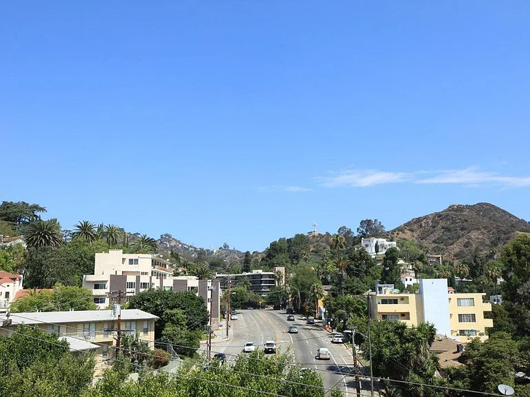Cahuenga Heights — Photo 9