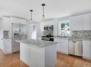 105 W Main St, Georgetown, MA 01833