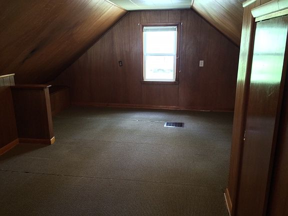 Second Floor Large Room