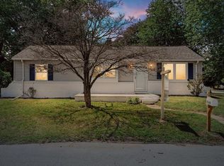 8360 Lockwood Rd, Pasadena, MD 21122