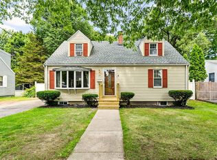 15 Arnold Rd, Peabody, MA 01960