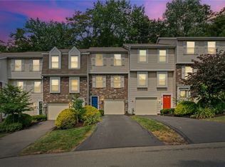 141 Rossmor Ct, Pittsburgh, PA