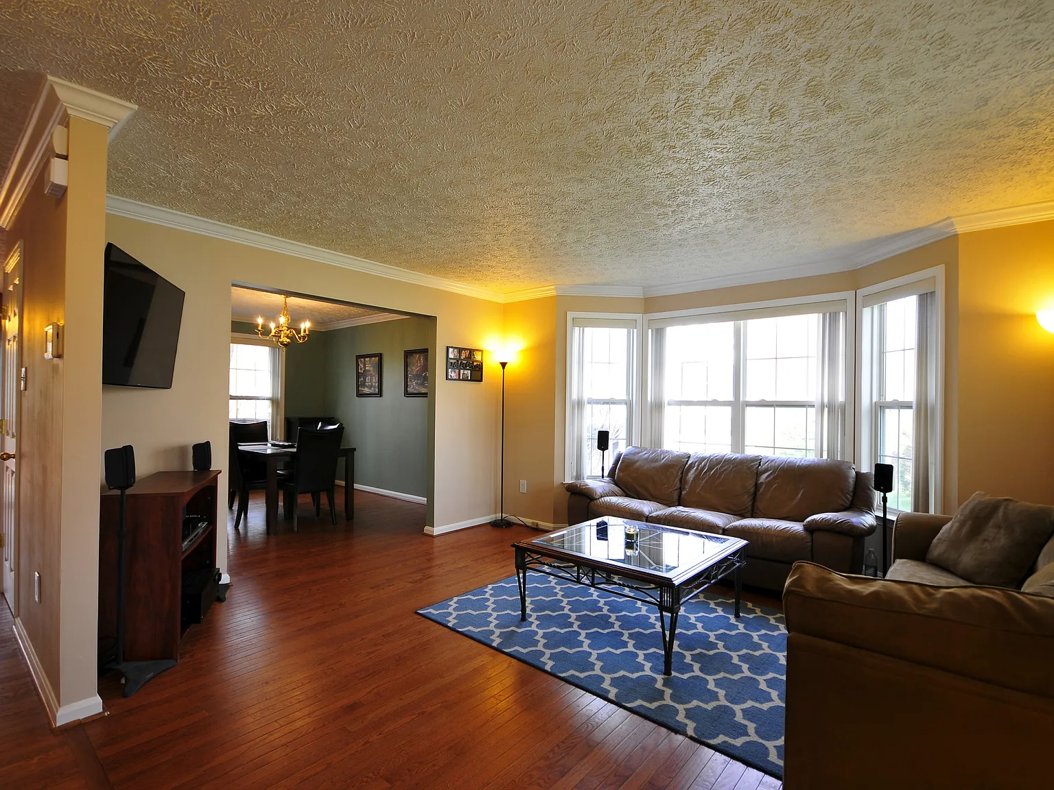 6694 Huntshire Drive - 1 — Photo 4