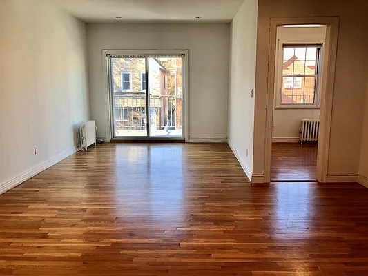 Rented by Rentiko Inc | media 22