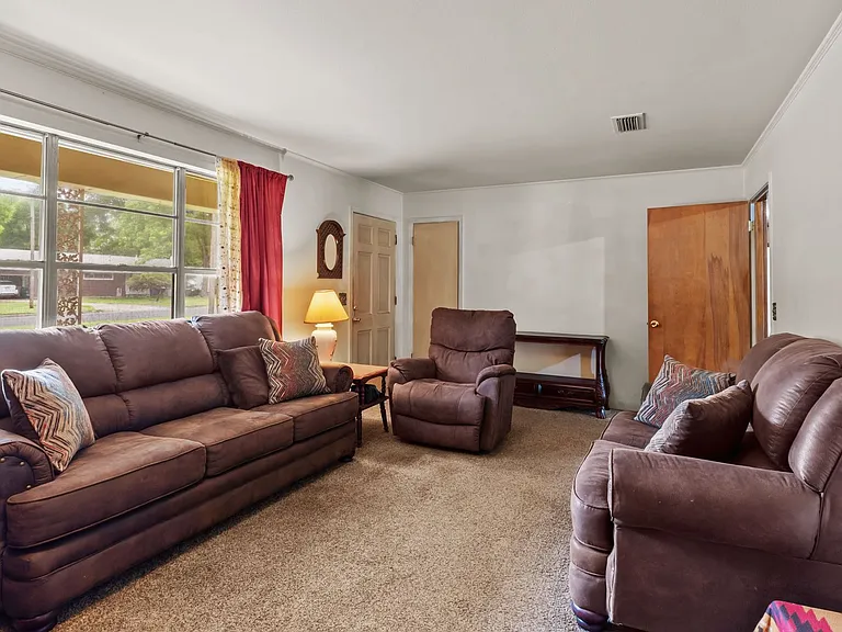 119 Hall — Photo 17