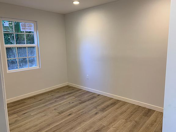 5th image of 11258 Tiara St