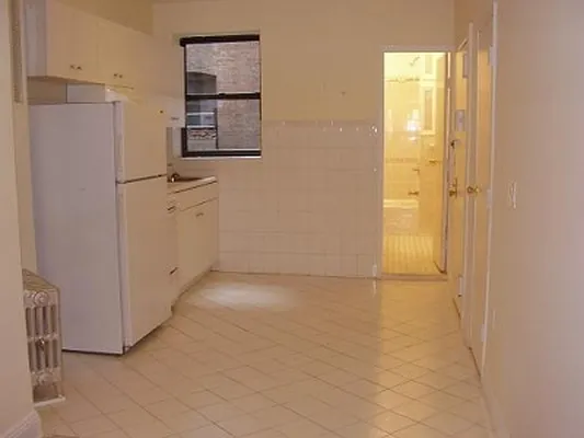 Rented by Rent Manhattan | media 2