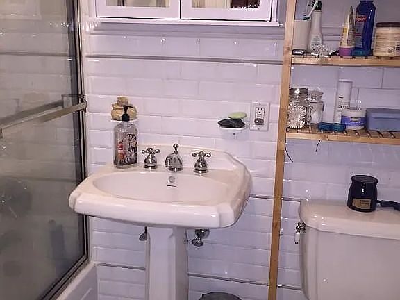 5th image of 481 7th Ave APT 3