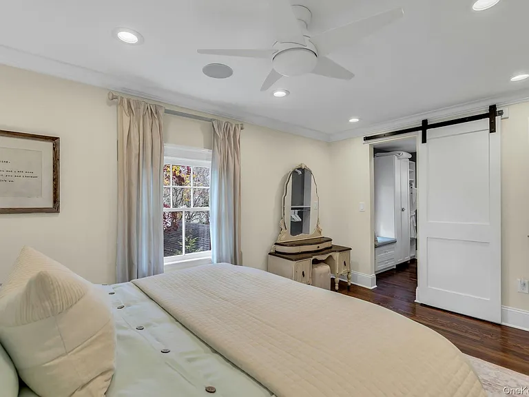 105 Academy St — Photo 24