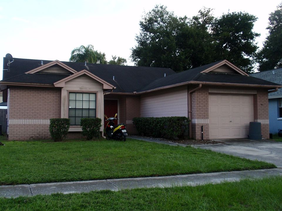 4 BR / 2 BATH