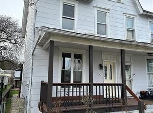 348 4th St, Slatington, PA 18080