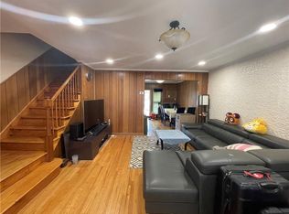 150 Bay 40th St #2, Brooklyn, NY