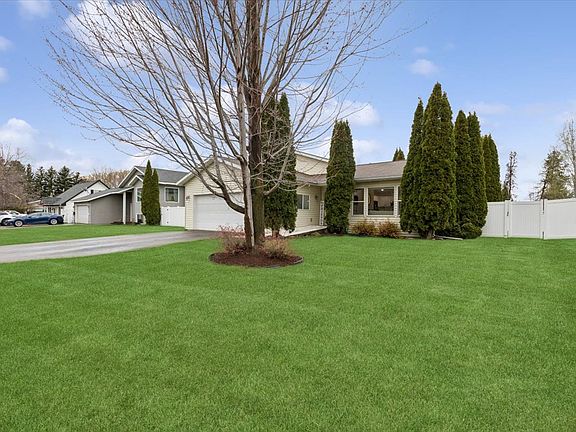 3rd image of 7 Grace Rd
