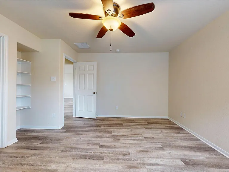 2102 Red Cedar Trl — Photo 19