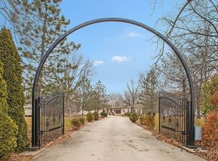 493 231st St, Steger, IL 60475