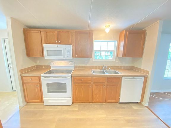 2nd image of 660 N Winter Park Dr