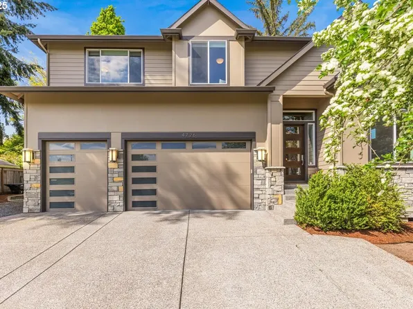 4726 SW 60th Pl, Portland, OR 97221