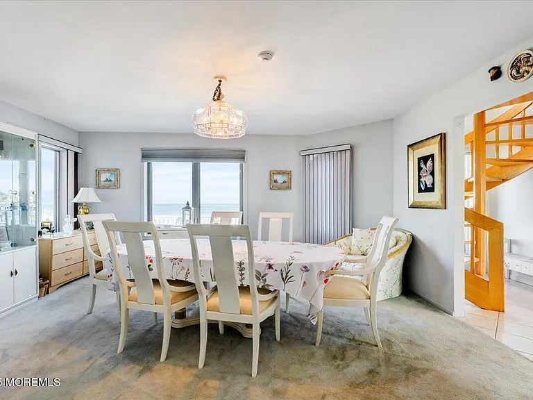 1207 Capstan Dr — Photo 17