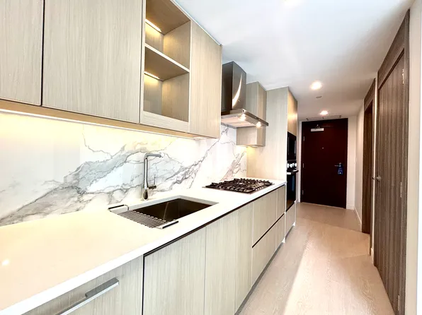 13768 100th Ave, Surrey, BC