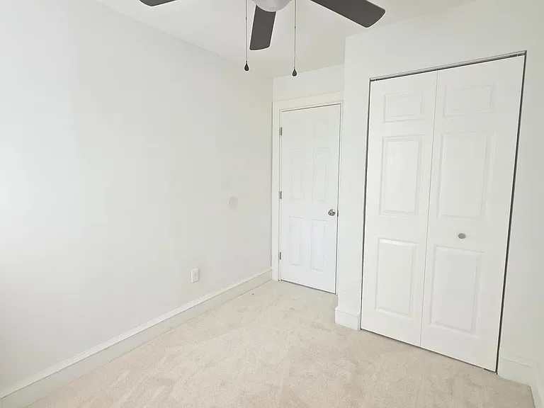 1108 E Stafford St — Photo 21