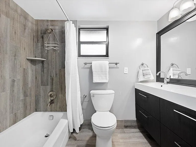 11863 Wimbledon Cir #524 — Photo 6