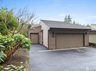 15000 Village Green Dr APT 52, Bothell, WA 98012