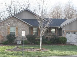 543 S Dove Valley Ave, Springfield, MO 65802