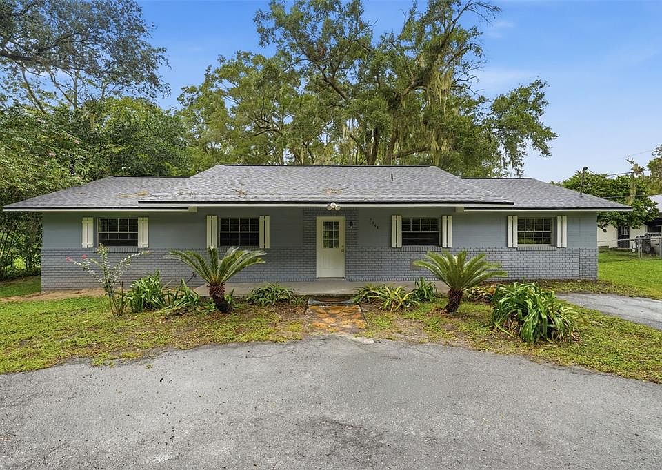 1st image of 2948 NE 14TH AVENUE