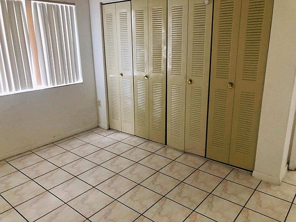 5th image of 8023 Lake Dr APT 202