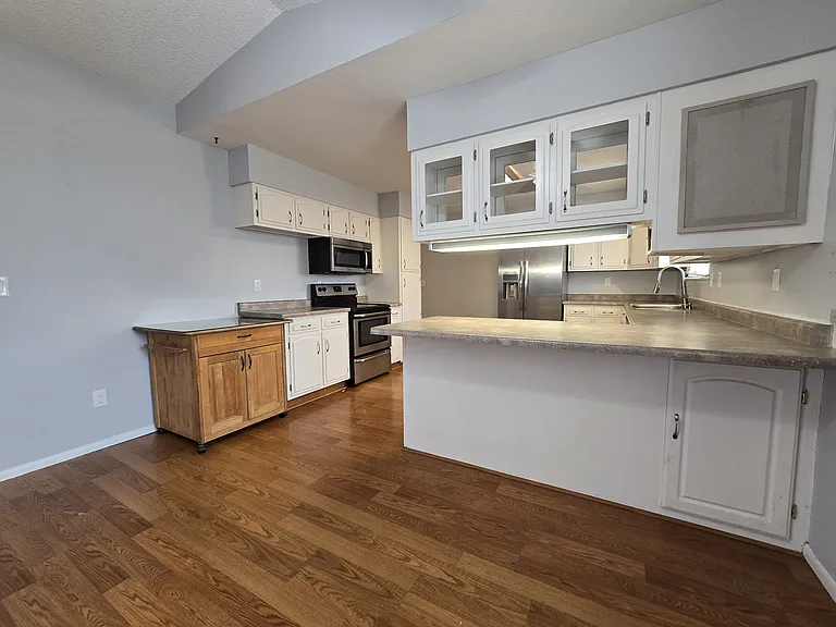 3169 Stanford Ct — Photo 15