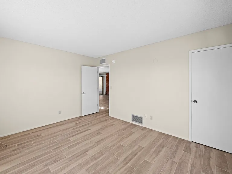 6109 N Zorrela Segundo — Photo 24