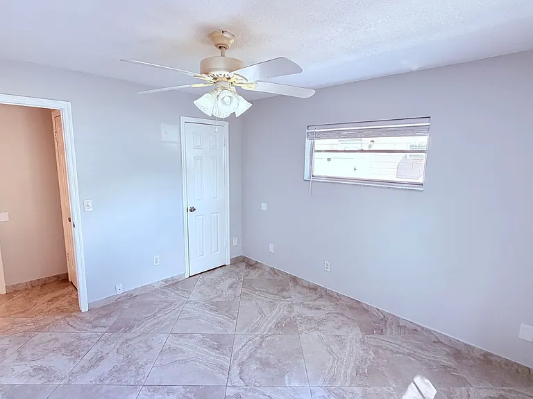 6 Carriage Hill Cir — Photo 29