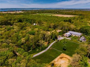 110 Holly Berry Hill Rd, LITTLE COMPTON, RI 02837