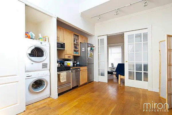 Rented by Miron Properties | media 37