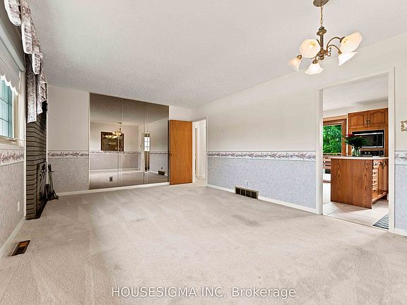 5th image of 1347 Avenue R