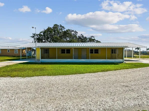 337 4th St W #A, Palmetto, FL 34221