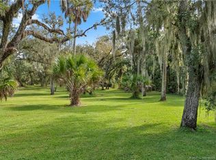 2260 Sweetwater Dr, Fort Pierce, FL 34981