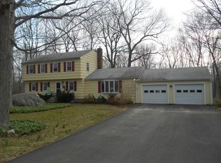 55 Coachlamp Ln, Guilford, CT