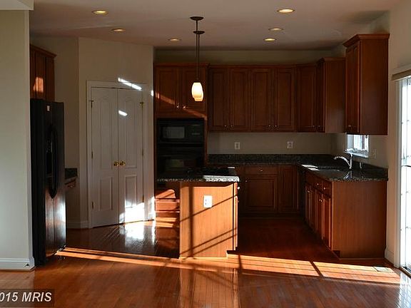 4th image of 15406 Ewells Mill Way