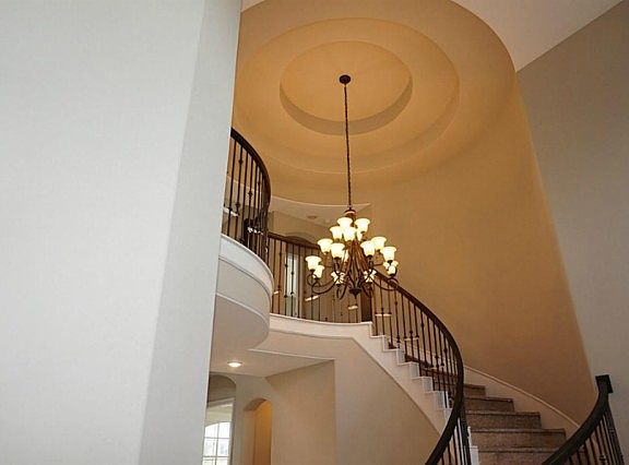 5th image of 1506 Elliott Dr