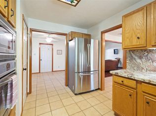 25406 Squirrel Rd, New Ulm, TX 78950