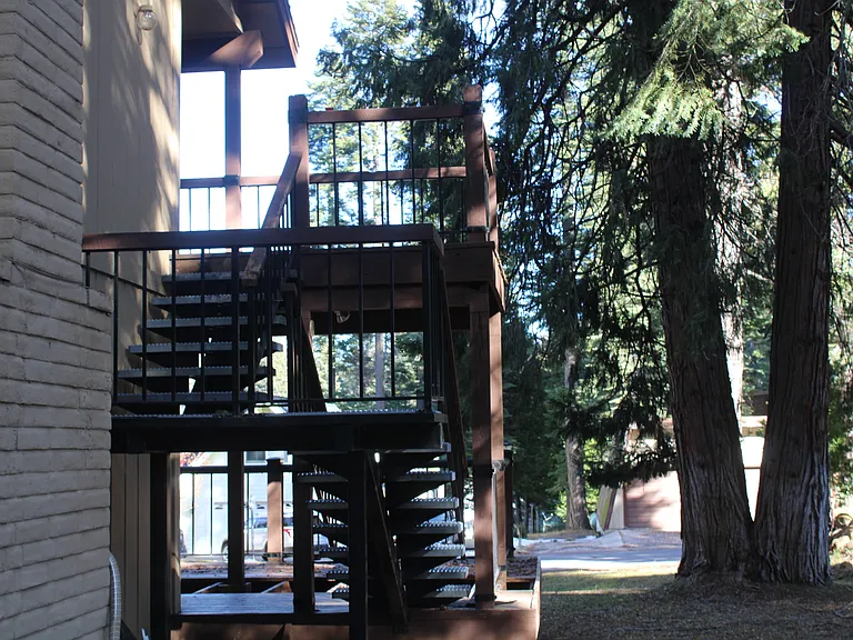 1117 Clifford Dr — Photo 8