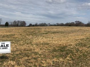 404 Lakewood Dr, Russell Springs, KY 42642