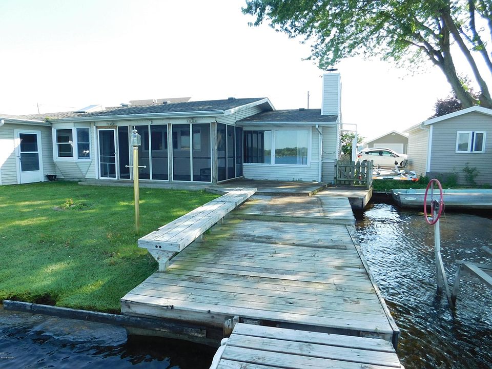 1st image of 22058 Christiana Dr
