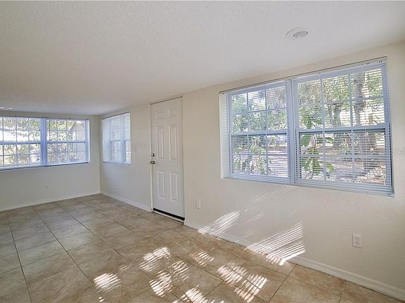 3rd image of 4044 10th Ave N