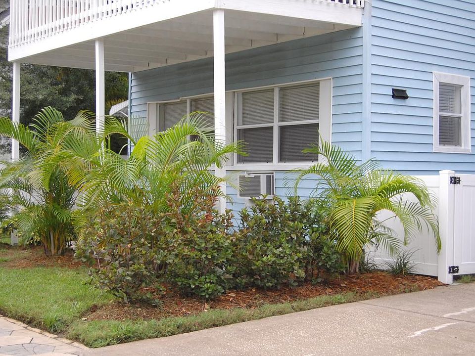 165 8th Street NE Street View