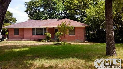 2nd image of 543 Woodacre Dr