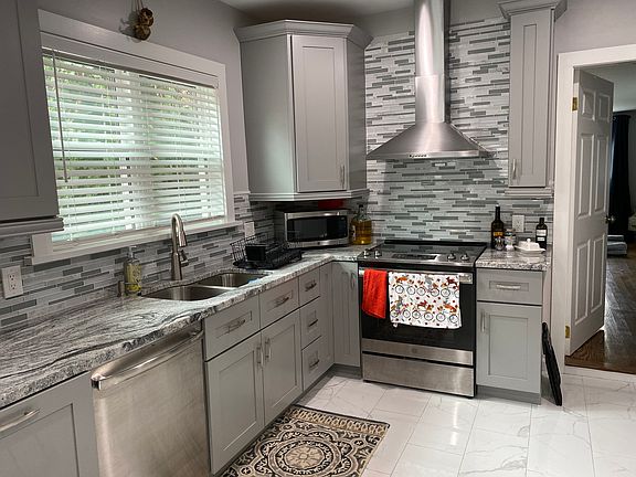 3rd image of 41 Liberty Hill Ave #1